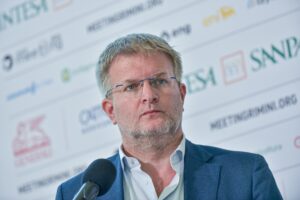 «I cittadini europei non vogliono morire per l’auto elettrica»