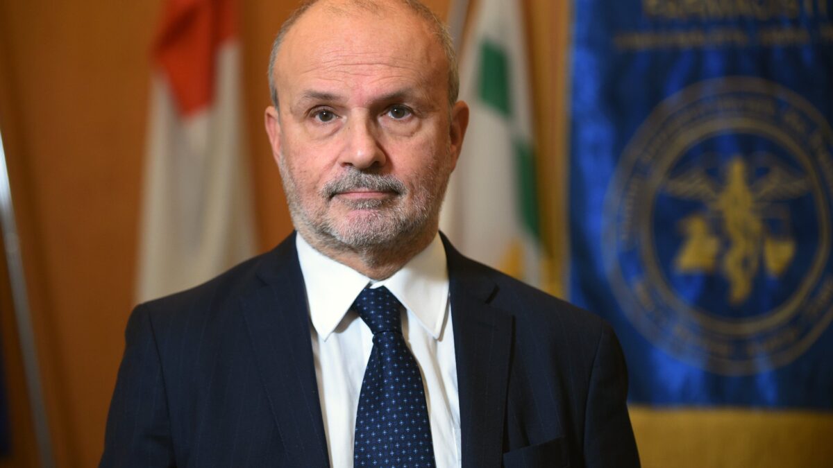 Schillaci rimanda l’addio all’Oms che intanto avvia la questua globale