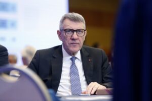 La Cgil blocca gli aumenti nella sanità
