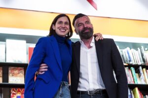 Una delibera per la mordacchia Lgbt. La linea Schlein arriva subito a Roma