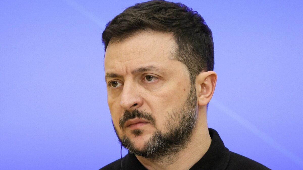 Zelensky si impunta: «Dateci soldati». La Nato chiede soldi e meno welfare