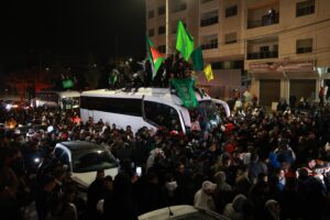 Israele, timori per lo show di Hamas. Idf pronta a colpire la Cisgiordania