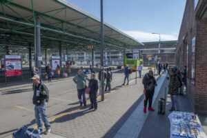 Stazione bus milanese faceva da hub per i clandestini