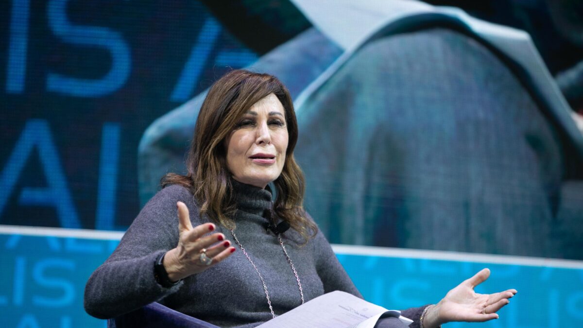 Santanchè, Giorgia prende tempo