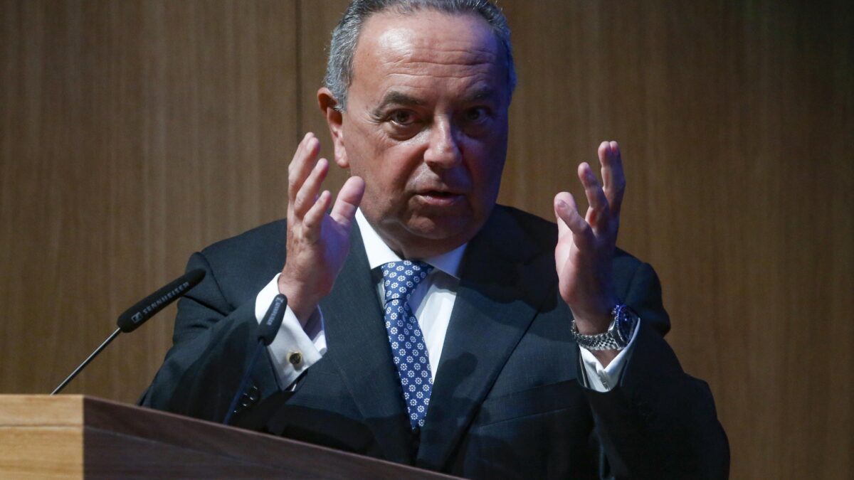 Il pm furioso col governo perché gli ha tolto il «suo» volo di Stato