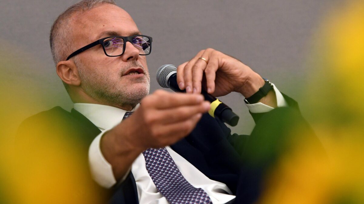 È nato il nuovo partito delle tasse. Ruffini predica, benedice Mortadella