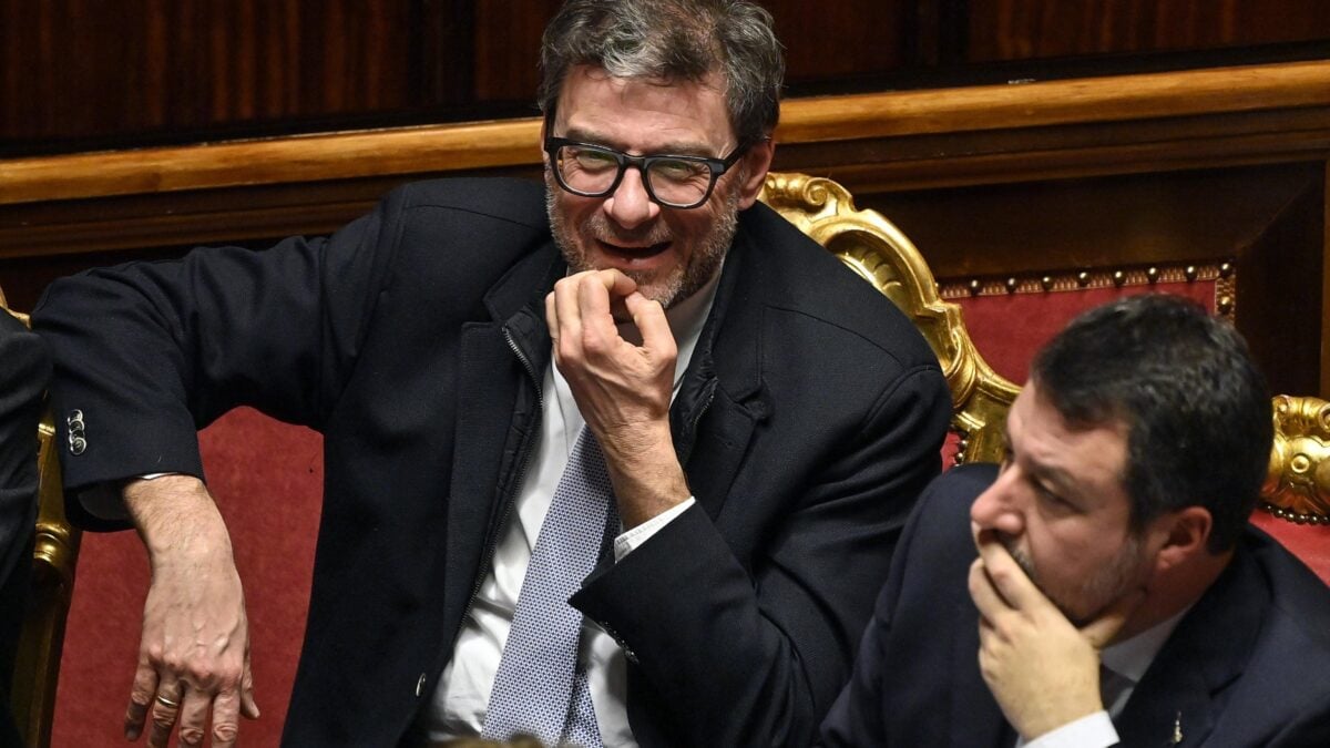 Il governo infila il terzo polo bancario nella battaglia tra Milano e Roma