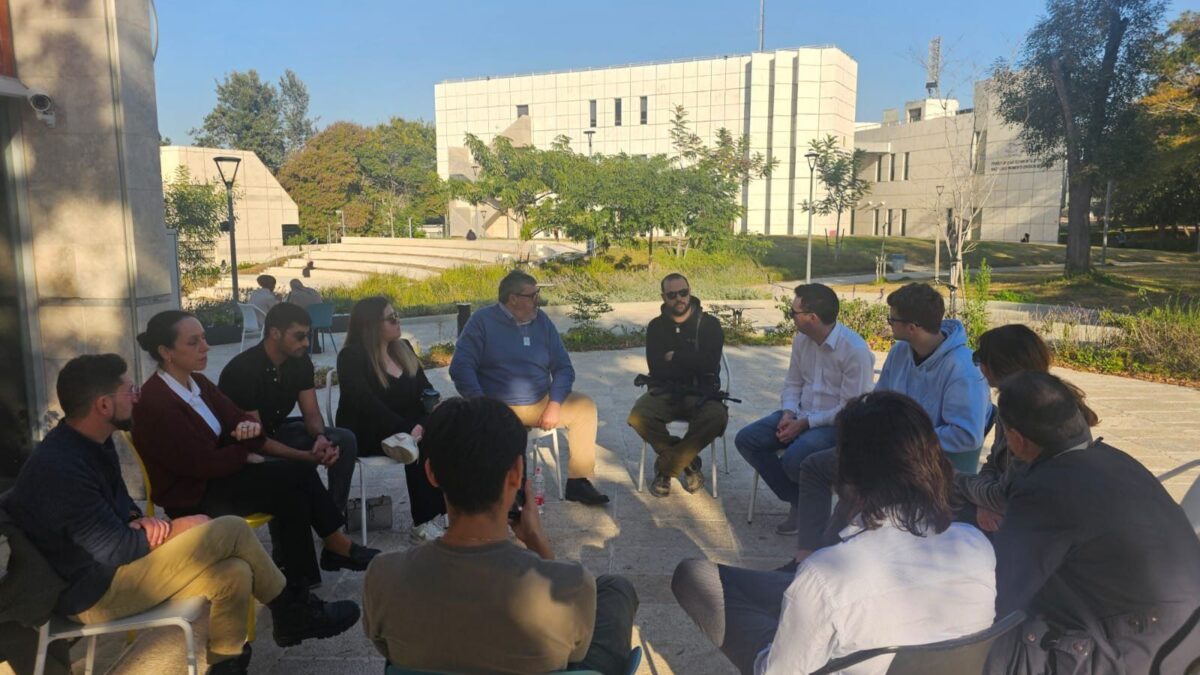 Diario di viaggio di giovani studenti per conoscere Israele oltre la propaganda