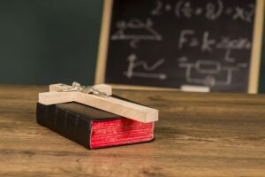 La scelta sull’ora di religione a scuola fa differenza per ben più di 60 minuti