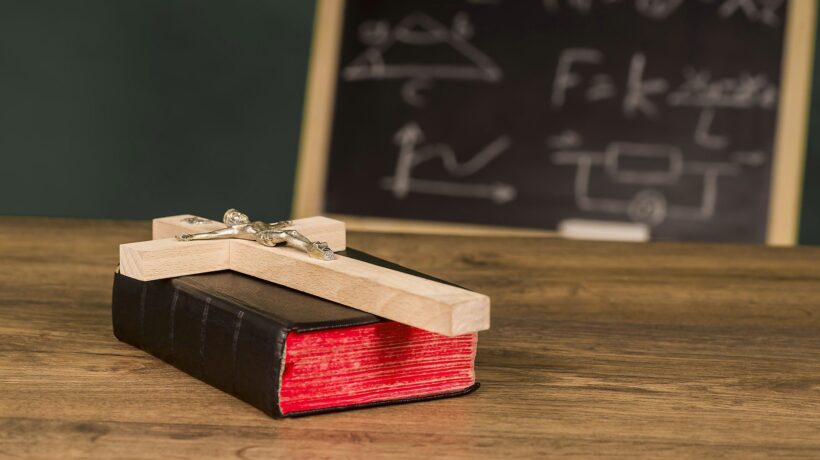 La scelta sull’ora di religione a scuola fa differenza per ben più di 60 minuti
