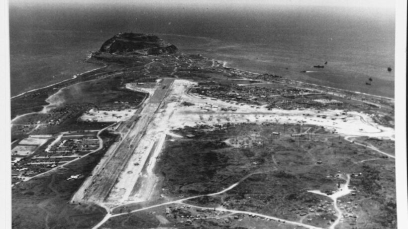 L'aeroporto Motoyama di Iwo Jima (Us Navy Archives)
