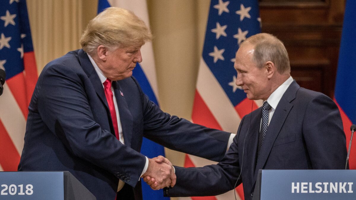 Negoziati immediati tra Trump e Putin. Il Pentagono avvisa: Kiev mai nella Nato