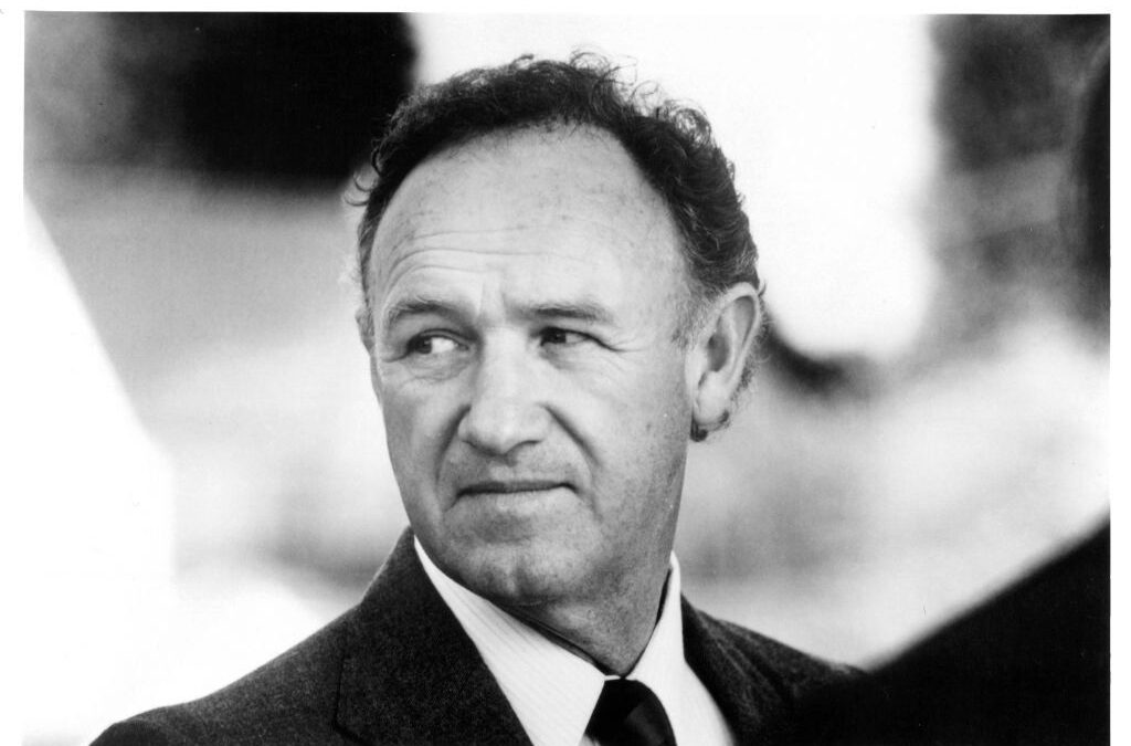 Addio Gene Hackman. Il duro degli studios trovato morto in casa. Mistero sulle cause