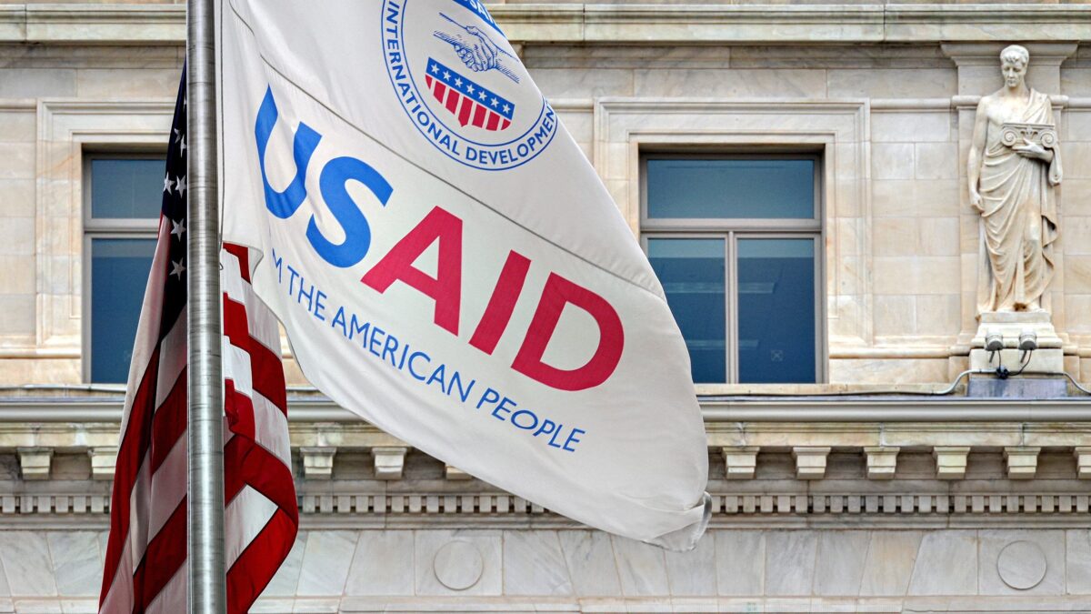 Usaid ha secretato fondi per oltre 300 miliardi, finiti in parte allo speculatore