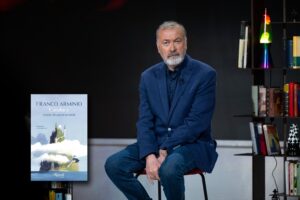 Franco Arminio: «È la gioia che ci salva dal mondo digitale»