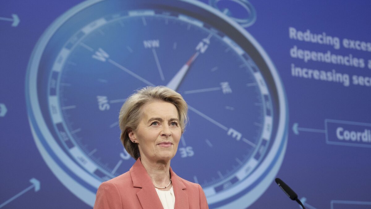 Achtung, la Ue si fa la milizia privata