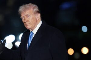 Attaccano Trump ma l’unica alternativa è la sconfitta