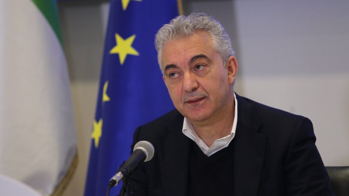 Arcuri torna in commissione, ma fa melina