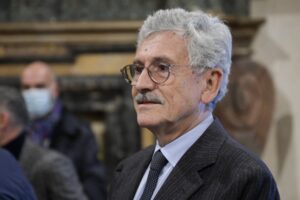 Allora trattare con i banditi si può. Chiesta l’archiviazione per D’Alema