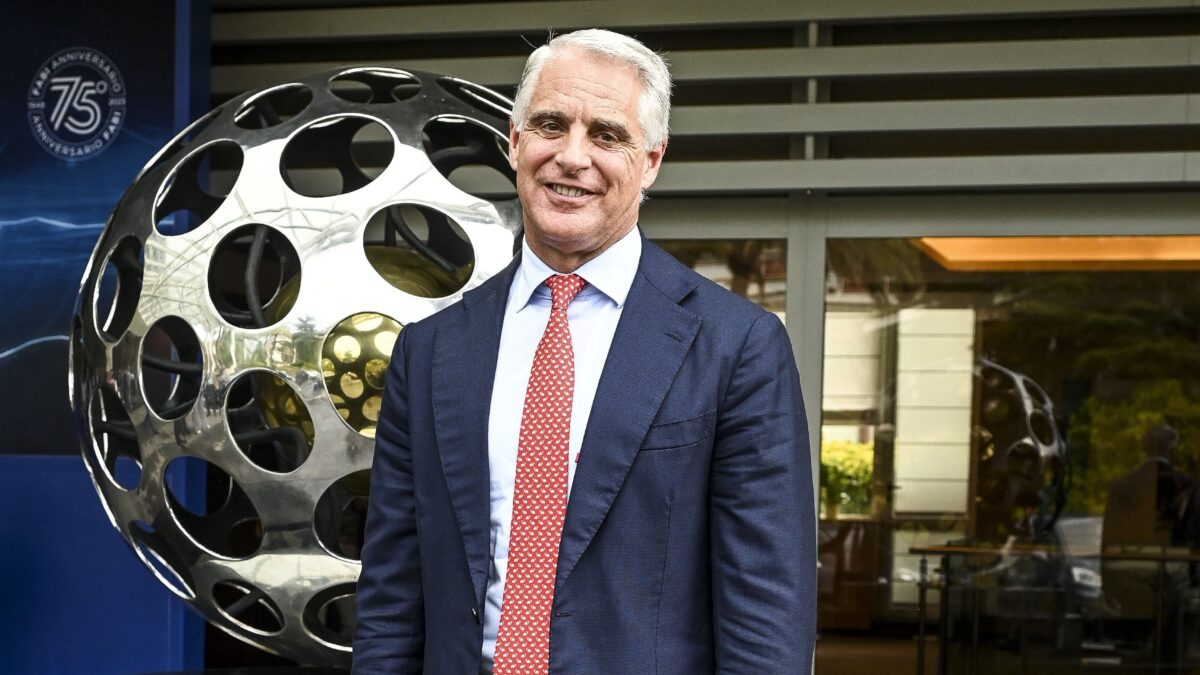 Il salario 2024 di Orcel: 13 milioni