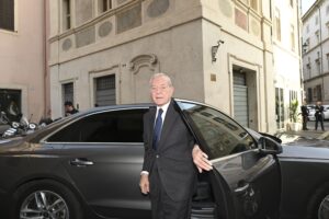 Gianni Letta: l’uomo che sapeva sempre cosa non fare