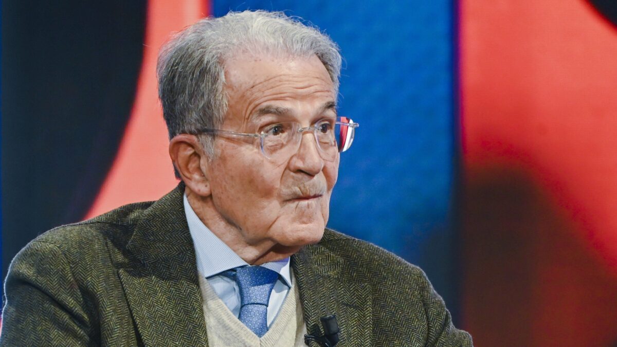 Rispunta pure Prodi per avvertirci di non esagerare con la democrazia
