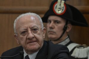 Carissimo De Luca, da sceriffo a faraone al costo di 700 milioni