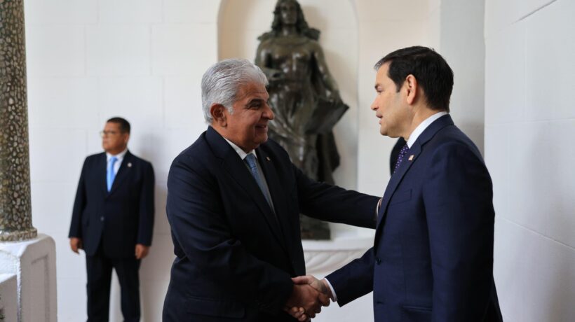 Panama cede alle pressioni di Trump e molla il Dragone: fuori dalla Via della Seta