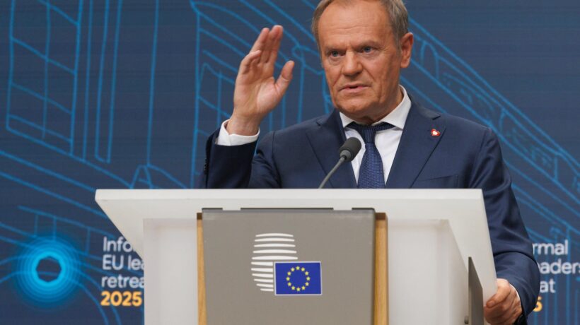 Tusk «il buono» accusato di golpe: «Se ne infischia delle sentenze»