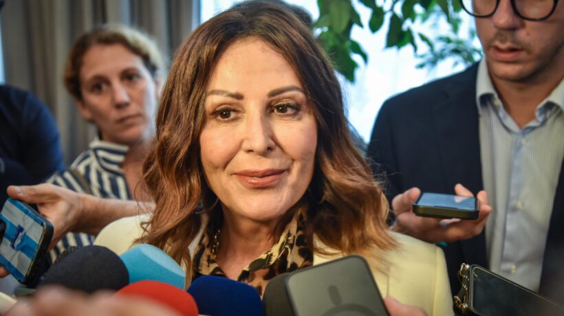 Alla Camera la sinistra resta sola in aula per la sfiducia alla Santanché