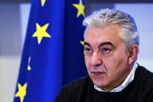Mascherine, altre accuse ad Arcuri
