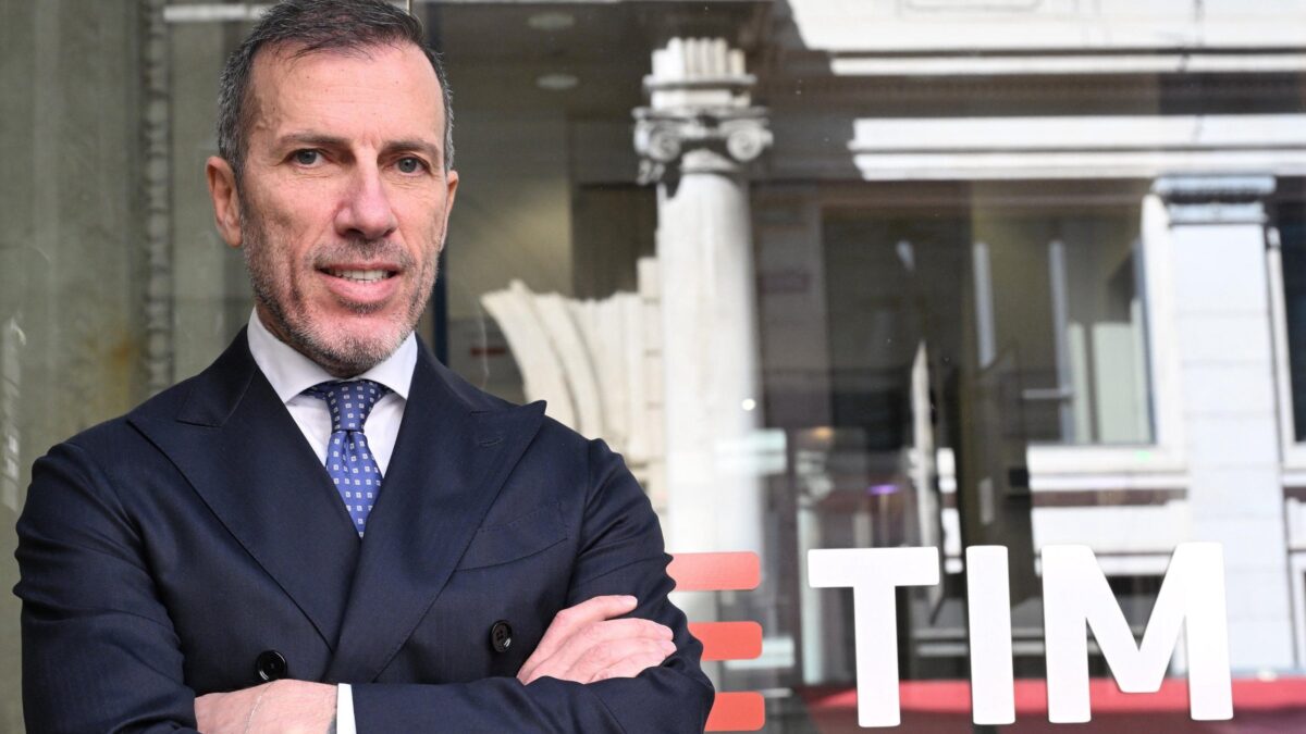 Tim accetta 700 milioni per Sparkle. Il mercato crede all’arrivo di Poste