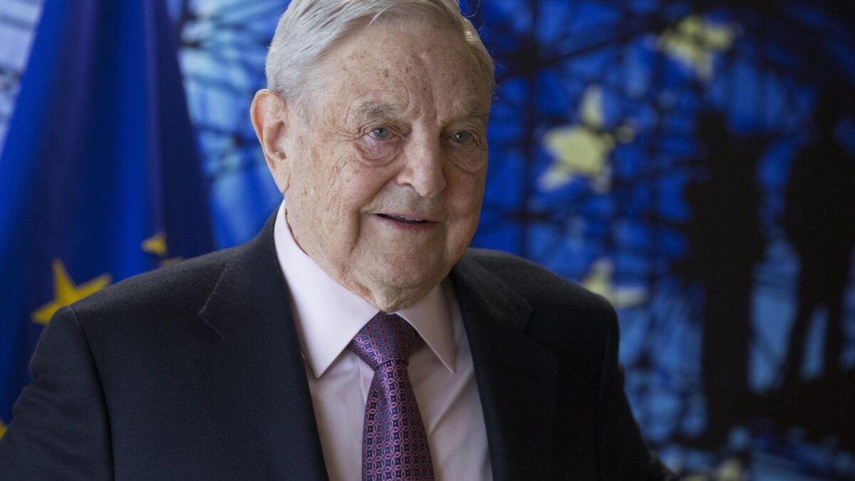 Soros appoggia il verde in Europa ma investe 30 milioni nel fracking