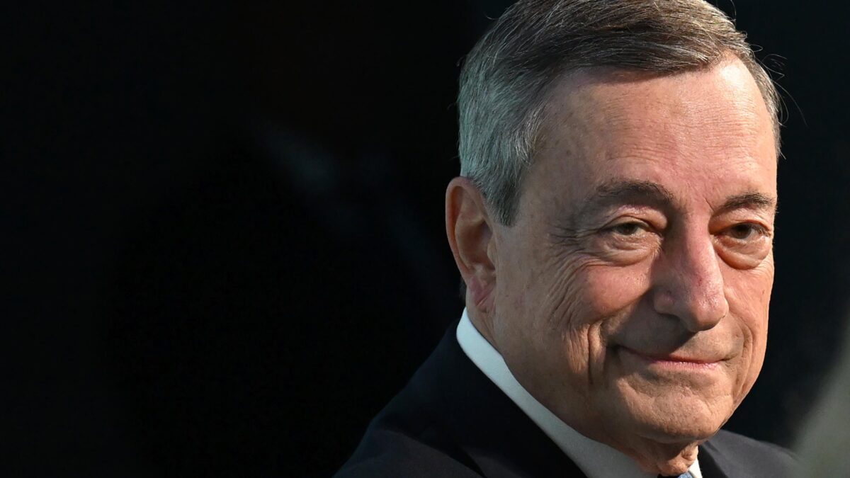 Draghi mette a nudo i mali della Ue ma la sua ricetta ci toglie sovranità