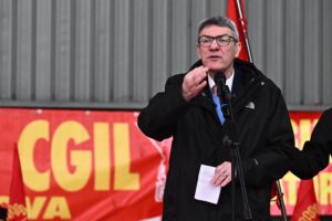 Dai medici ai Comuni fino agli insegnanti: la Cgil stoppa aumenti per quasi 20 miliardi