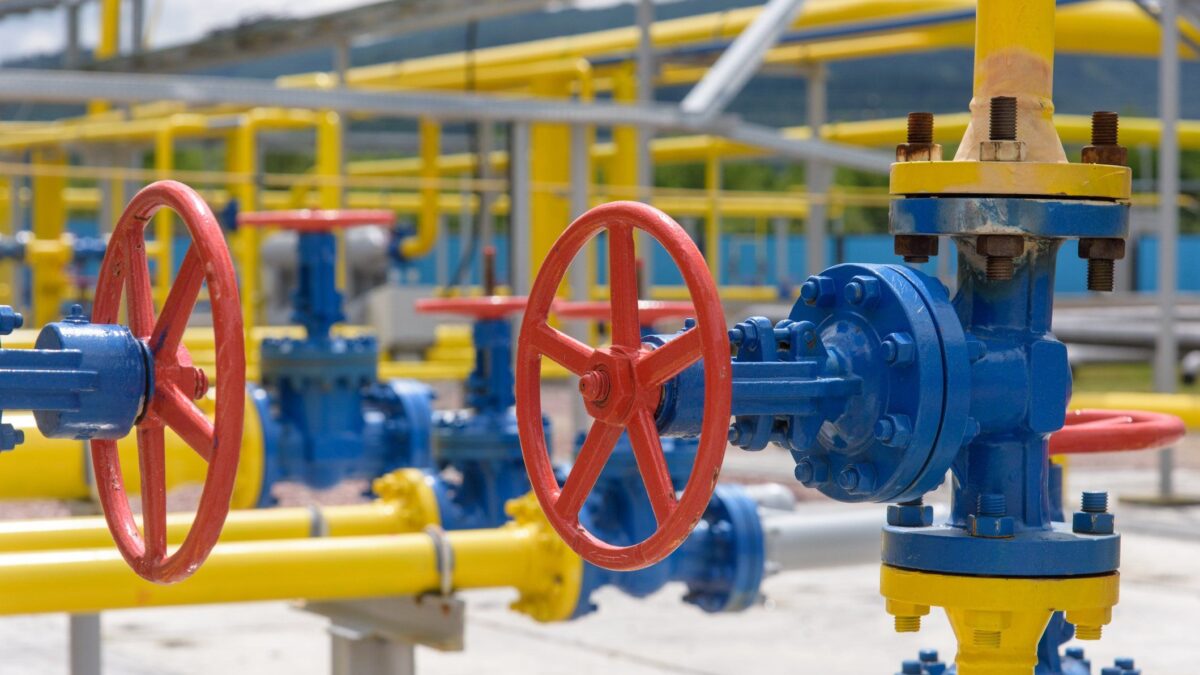 Bruxelles persevera. Contro il caro gas rispolverata ancora l’idea del price cap