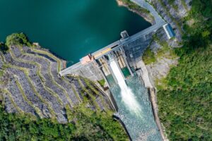 Tensioni fra energivori e produttori: a rischio la partita sull’idroelettrico