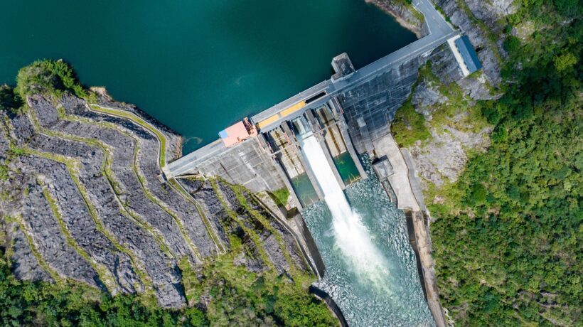 Tensioni fra energivori e produttori: a rischio la partita sull’idroelettrico