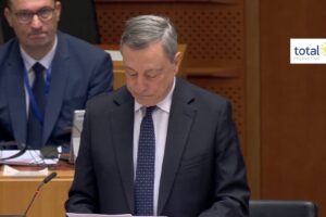 Mario Draghi: «Unione europea agisca come se fosse un solo Stato»