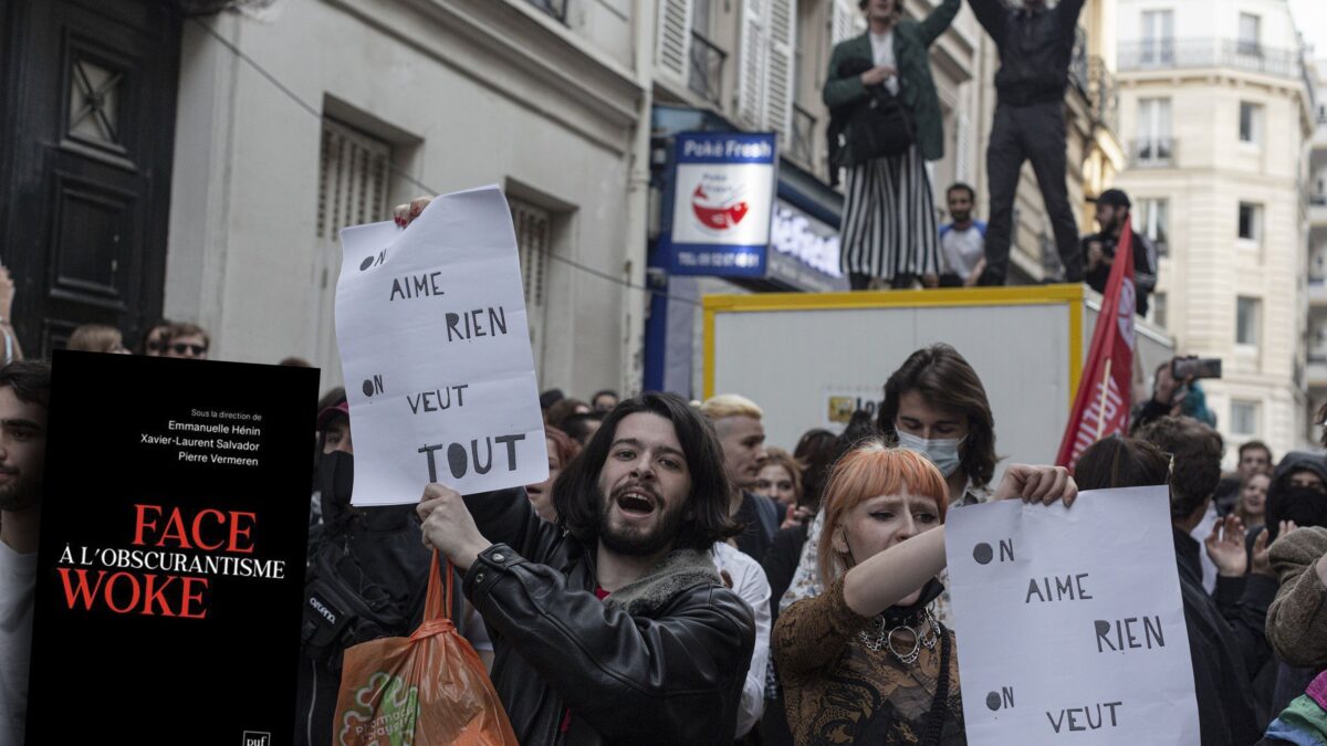 Stop al libro sul woke in università