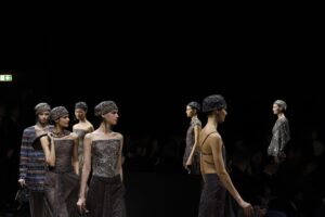 Giorgio Armani punta sui colori della terra