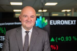 Parigi mette l’elmetto pure alle Borse. Esg ora è «sicurezza energia e geopolitica»