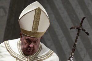 Papa, altre due crisi respiratorie: «È stato un pomeriggio più difficile»