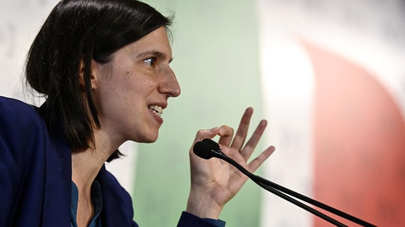 Si allarga la fronda contro Schlein sulle armi. Anche Giorgetti invita alla prudenza