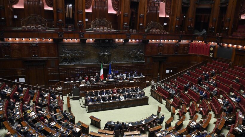 Il Pd è spaccato, malumori Lega. Il Parlamento boccerebbe il piano di riarmo europeo