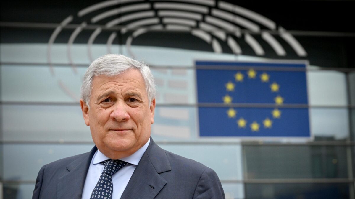 Tajani tifa il condono, Salvini cauto. Gli alleati dei dem vogliono le scuse