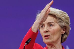 L’Ue ama talmente la democrazia da difenderla pure dagli elettori