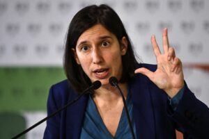 Niente voto sul testo unitario dem: la Schlein evita di dover fare la conta