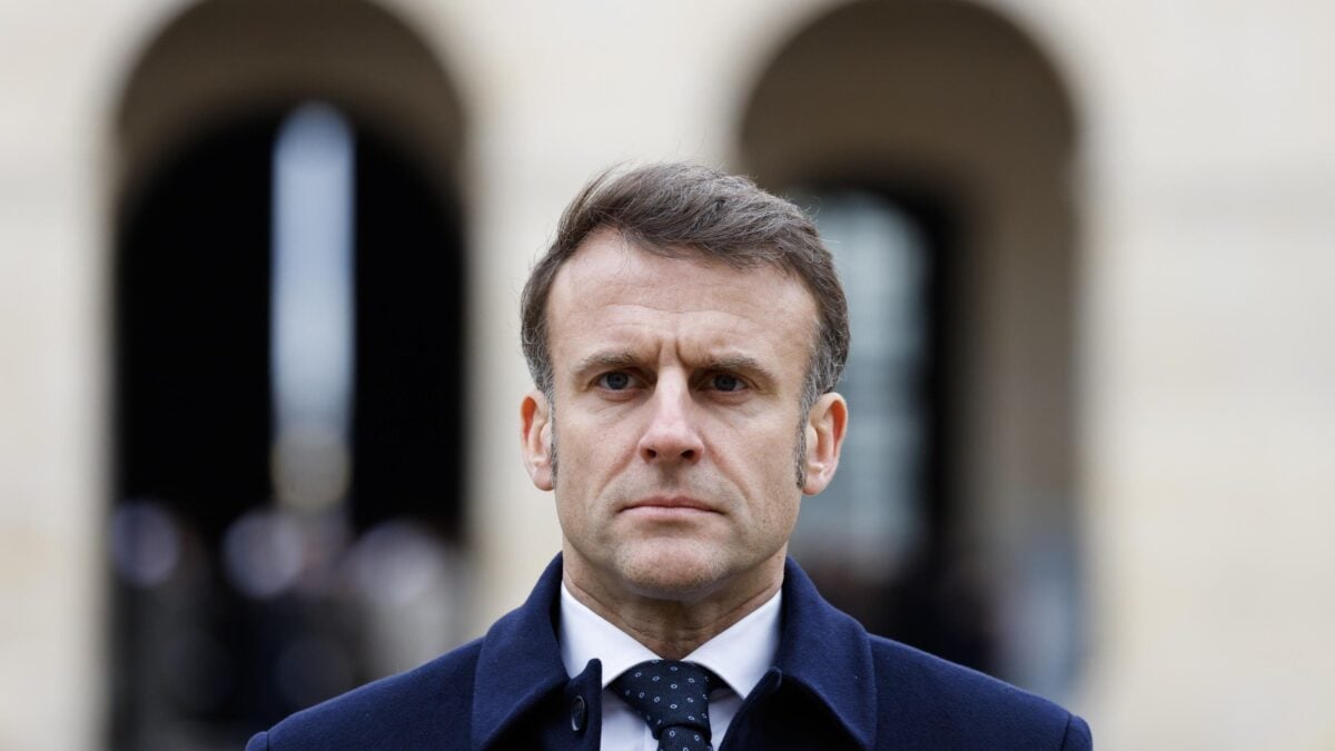 Macron sprona i suoi big delle armi: è l’ora di aumentare la produzione