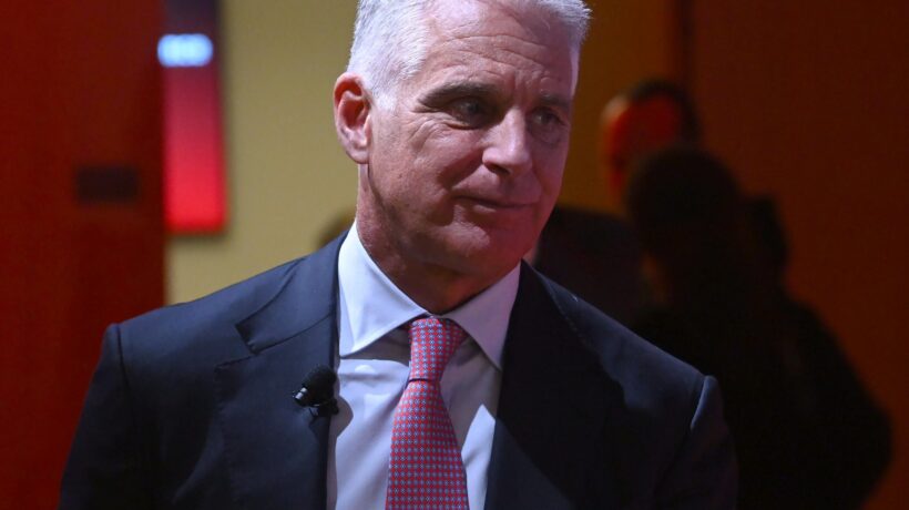 Orcel fa la sfinge sull’Ops per Bpm
